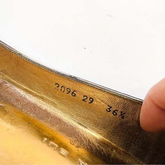 Barbara BUI black and gold patent leather buckle ankle flats - Picture 8 of 11